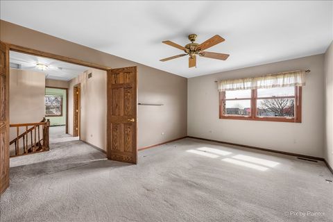 Tiny photo for 901 Garnet Circle, Schaumburg, IL 60193 (MLS # 12621120)