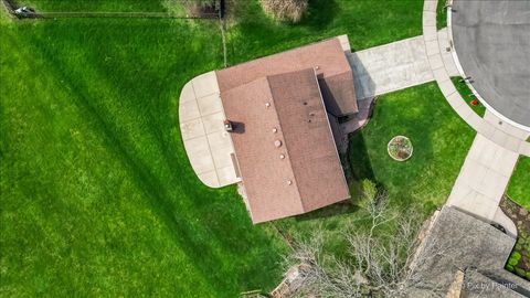 Tiny photo for 901 Garnet Circle, Schaumburg, IL 60193 (MLS # 12621120)