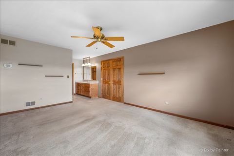 Tiny photo for 901 Garnet Circle, Schaumburg, IL 60193 (MLS # 12621120)