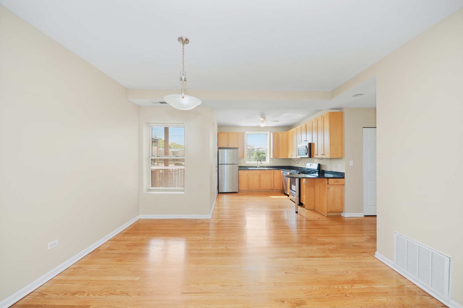 1243 W ROSEMONT Avenue 3W