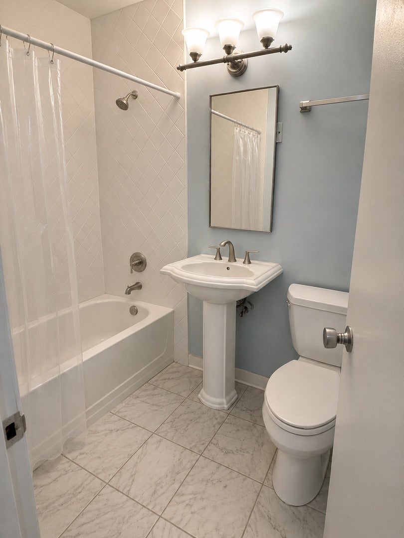4800 S Chicago Beach Drive 203S