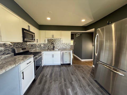 Tiny photo for 1317 Seabury Circle, Carol Stream, IL 60188 (MLS # 12780032)