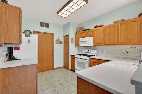 Tiny photo for 16243 Tomahawk Lake Court, Crest Hill, IL 60403 (MLS # 12616440)