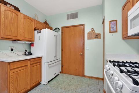 Tiny photo for 16243 Tomahawk Lake Court, Crest Hill, IL 60403 (MLS # 12616440)