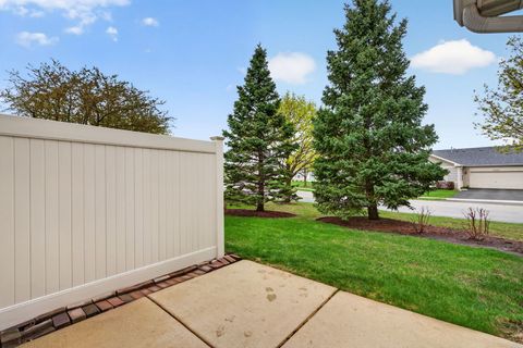 Tiny photo for 16243 Tomahawk Lake Court, Crest Hill, IL 60403 (MLS # 12616440)