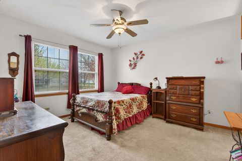 Tiny photo for 16243 Tomahawk Lake Court, Crest Hill, IL 60403 (MLS # 12616440)