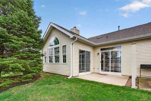 Tiny photo for 16243 Tomahawk Lake Court, Crest Hill, IL 60403 (MLS # 12616440)