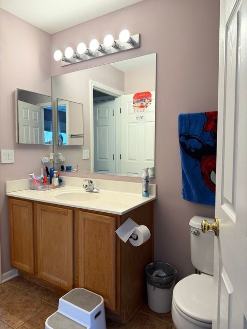 Tiny photo for 1820 CRENSHAW Circle #1820, Vernon Hills, IL 60061 (MLS # 12622372)