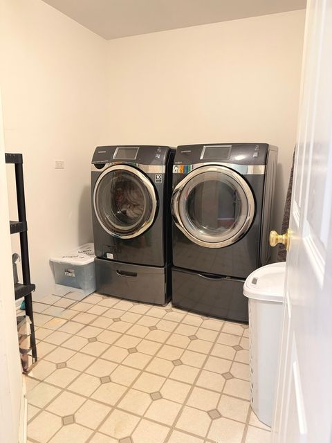 Tiny photo for 1820 CRENSHAW Circle #1820, Vernon Hills, IL 60061 (MLS # 12622372)