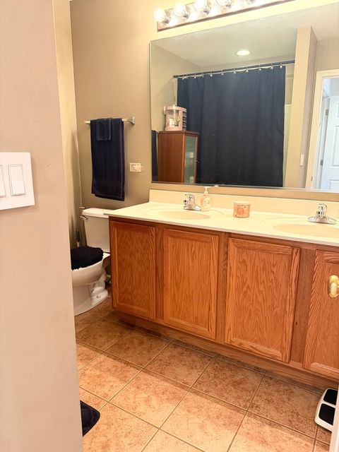 Tiny photo for 1820 CRENSHAW Circle #1820, Vernon Hills, IL 60061 (MLS # 12622372)