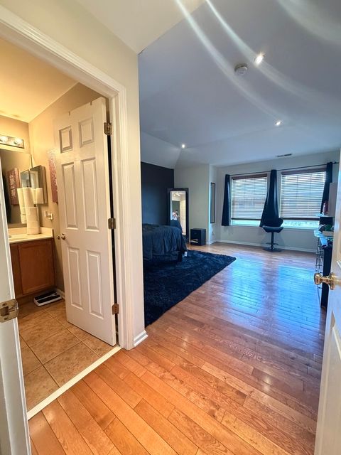 Tiny photo for 1820 CRENSHAW Circle #1820, Vernon Hills, IL 60061 (MLS # 12622372)