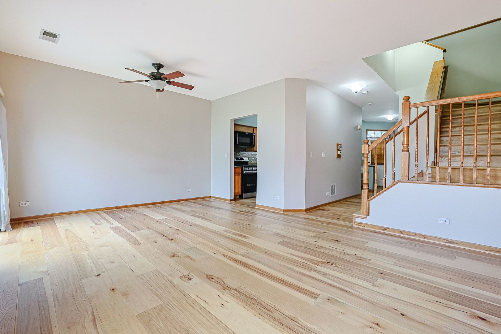 2815 POWELL Court 2815