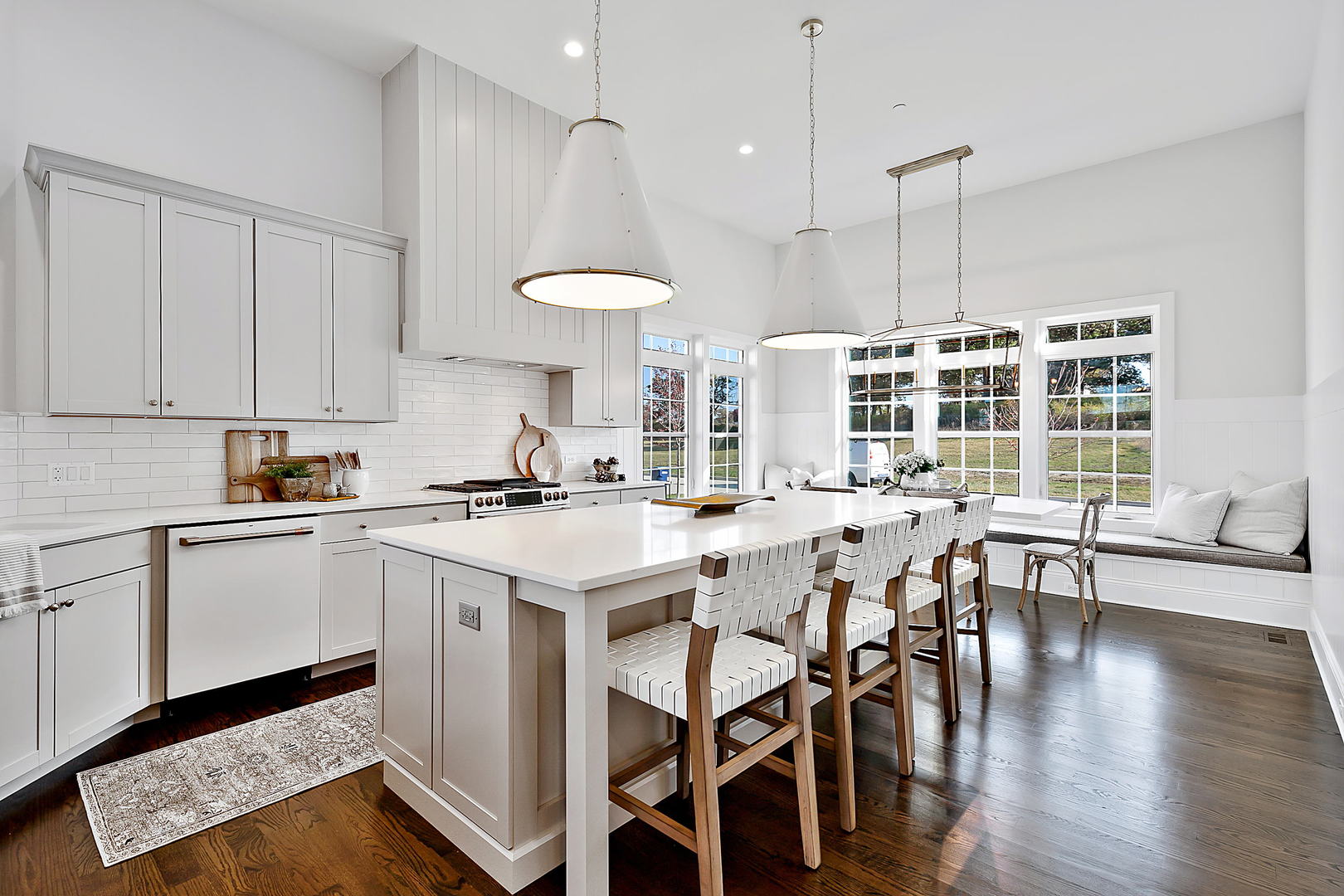 6118 Flagg Creek Lane