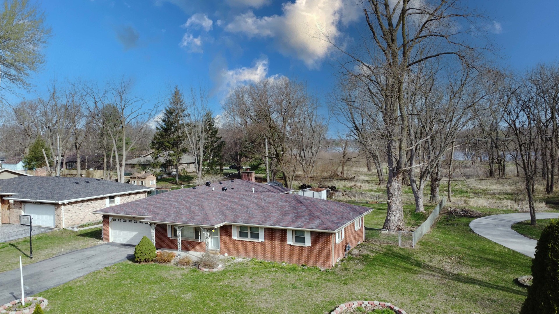 2775 E Riverview Drive
