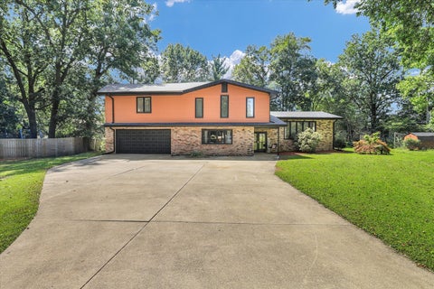 Photo of 715 Cortez Drive, Forsyth, IL 62535 (MLS # 12744234)