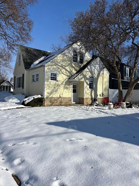 Tiny photo for 803 E North Street, Morris, IL 60450 (MLS # 12531925)