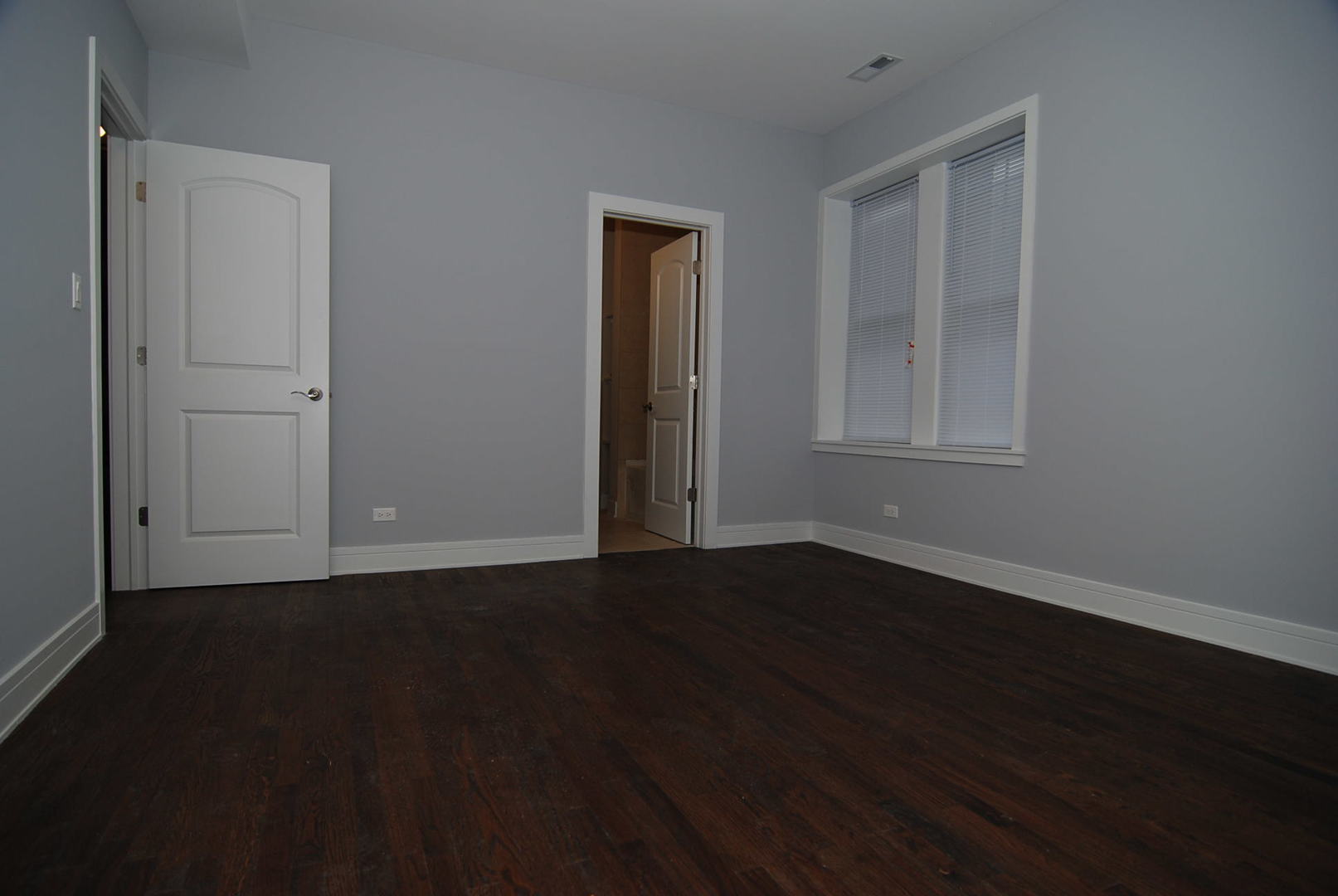 2453 W Arthur Avenue 3
