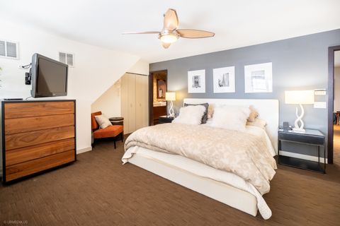 Tiny photo for 1705 N Clybourn Avenue #E, Chicago, IL 60614 (MLS # 12616017)
