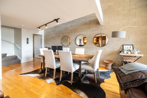 Tiny photo for 1705 N Clybourn Avenue #E, Chicago, IL 60614 (MLS # 12616017)