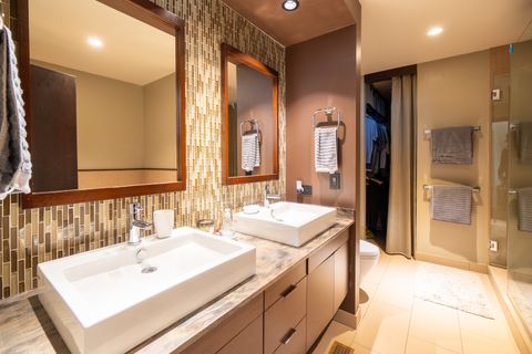 Tiny photo for 1705 N Clybourn Avenue #E, Chicago, IL 60614 (MLS # 12616017)