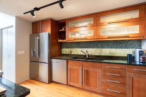 Tiny photo for 1705 N Clybourn Avenue #E, Chicago, IL 60614 (MLS # 12616017)