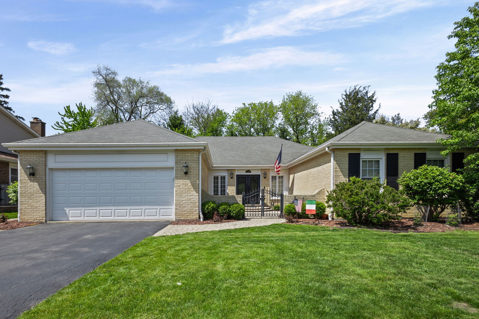 1132 Pine Tree Lane