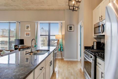 Tiny photo for 1122 W Catalpa Avenue #703, Chicago, IL 60640 (MLS # 12544116)