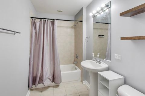 Tiny photo for 1122 W Catalpa Avenue #703, Chicago, IL 60640 (MLS # 12544116)