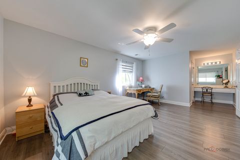 Tiny photo for 136 Wolcott Court #O2, Schaumburg, IL 60193 (MLS # 12643755)