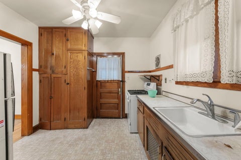 Tiny photo for 421 W Alexander Boulevard, Elmhurst, IL 60126 (MLS # 12762257)
