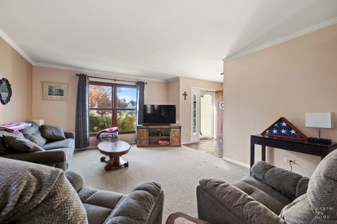 Tiny photo for 1453 BRIDGEDALE Road, Crystal Lake, IL 60014 (MLS # 12796828)