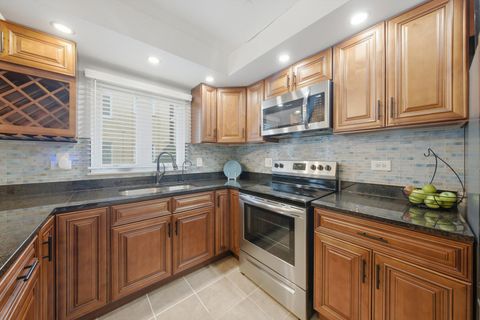 Tiny photo for 10332 S Pulaski Road #107, Oak Lawn, IL 60453 (MLS # 12710868)