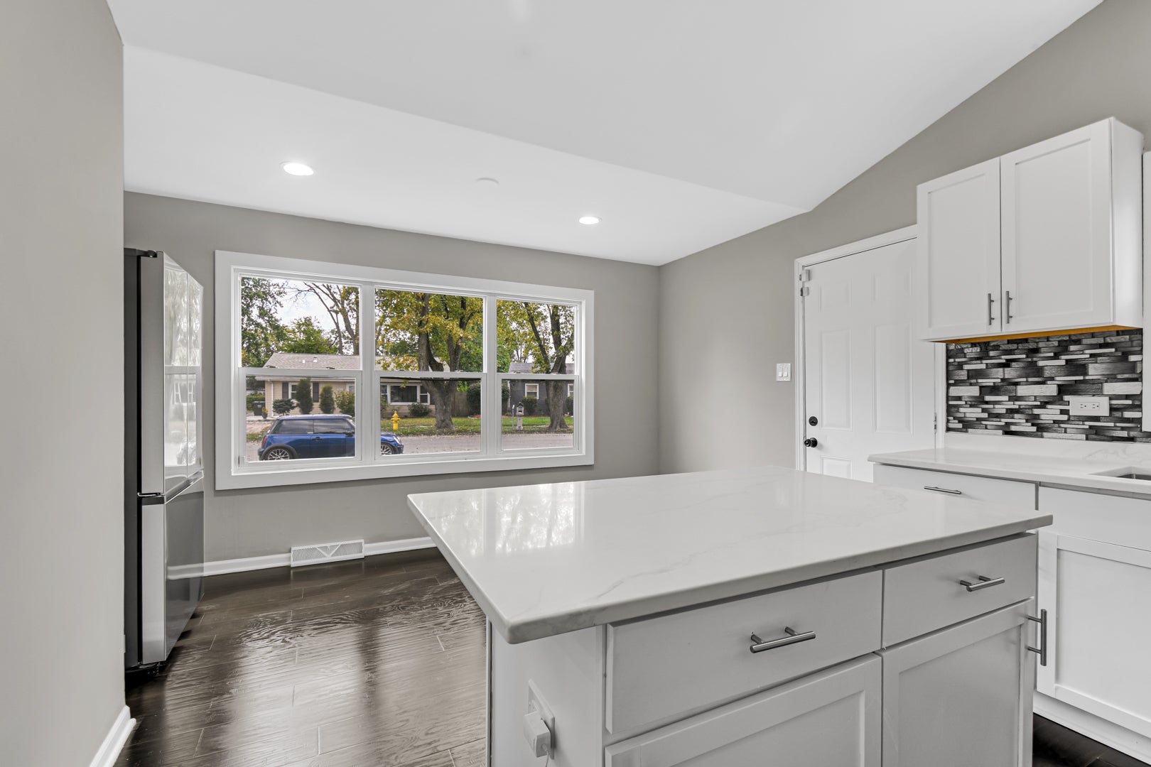 15320 CHERRY Lane - Photo 3