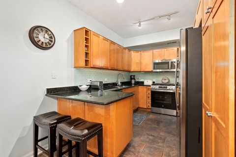 Tiny photo for 4429 N Beacon Street #2, Chicago, IL 60640 (MLS # 12520525)