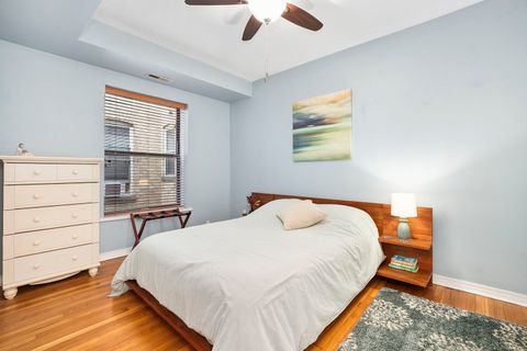 Tiny photo for 4429 N Beacon Street #2, Chicago, IL 60640 (MLS # 12520525)