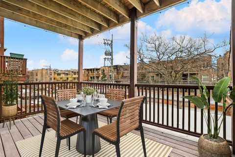 Tiny photo for 4429 N Beacon Street #2, Chicago, IL 60640 (MLS # 12520525)