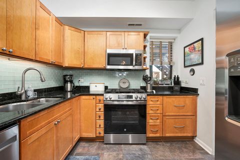 Tiny photo for 4429 N Beacon Street #2, Chicago, IL 60640 (MLS # 12520525)