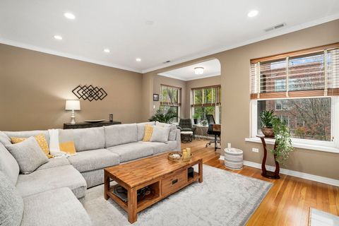 Tiny photo for 4429 N Beacon Street #2, Chicago, IL 60640 (MLS # 12520525)