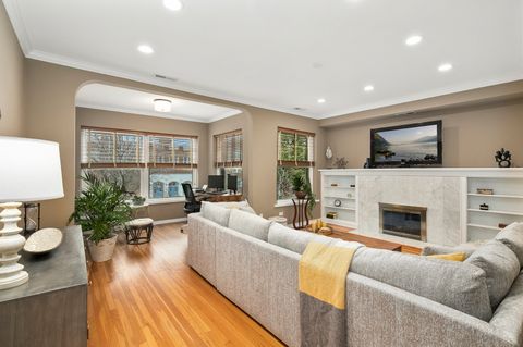 Tiny photo for 4429 N Beacon Street #2, Chicago, IL 60640 (MLS # 12520525)