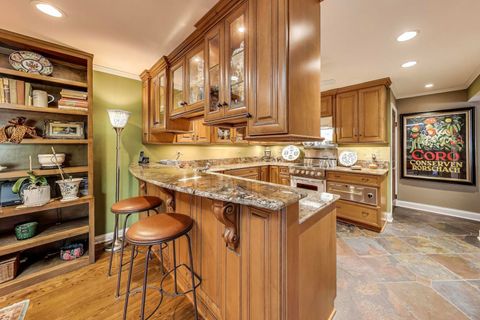 Tiny photo for 1 Foxcroft On Auburn, Rolling Meadows, IL 60008 (MLS # 12489085)