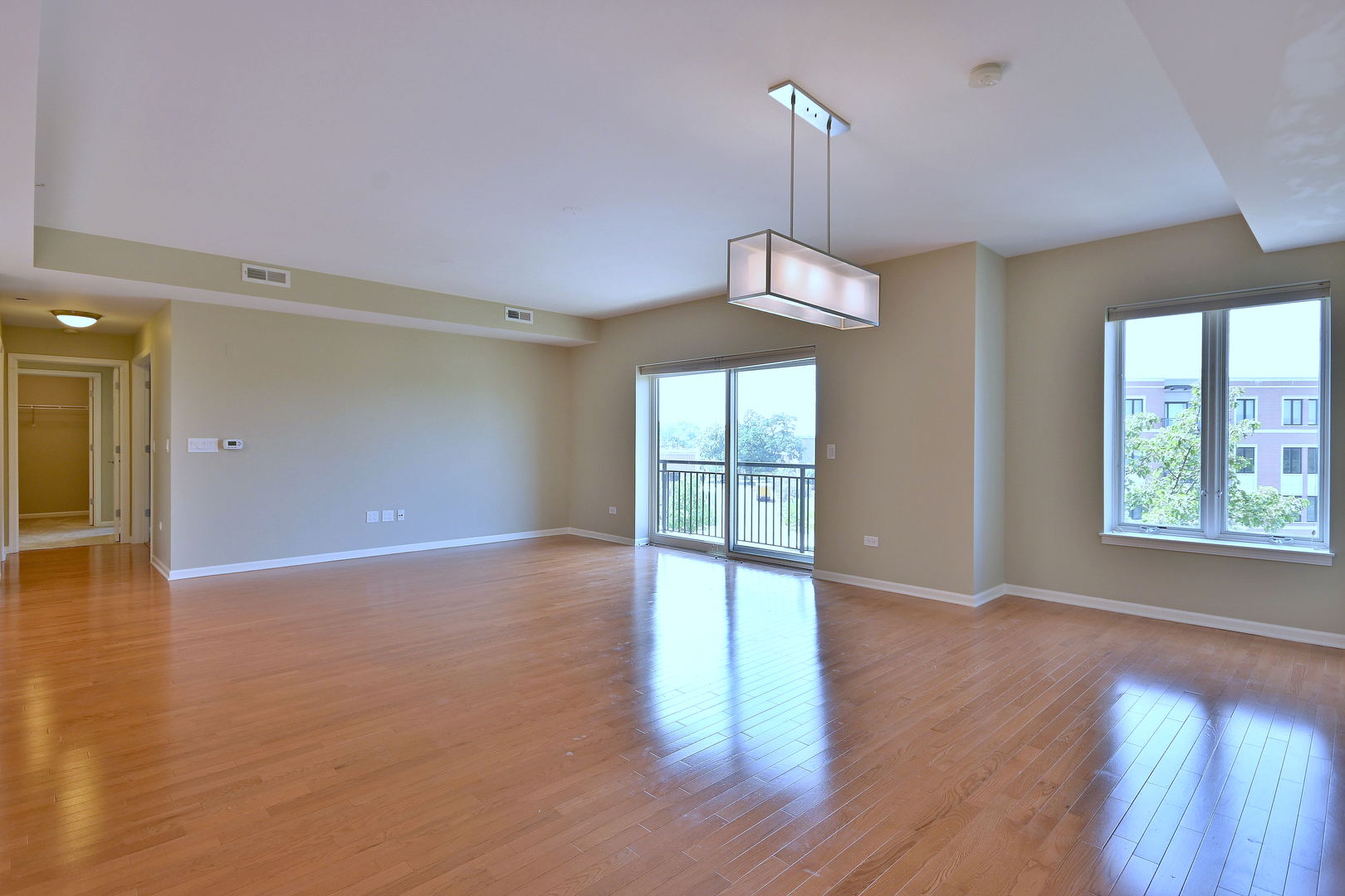 145 S York Street 504