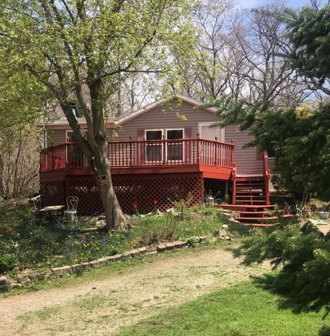 4 Fishook Bay Court Lakemoor IL 60051