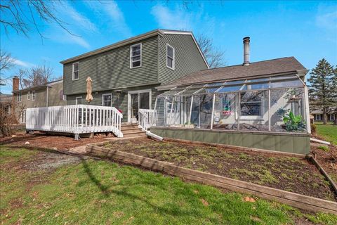 Tiny photo for 940 Orchard Court, Batavia, IL 60510 (MLS # 12614445)