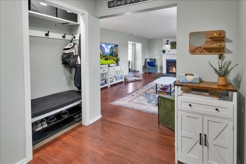 Tiny photo for 940 Orchard Court, Batavia, IL 60510 (MLS # 12614445)