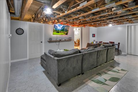 Tiny photo for 940 Orchard Court, Batavia, IL 60510 (MLS # 12614445)