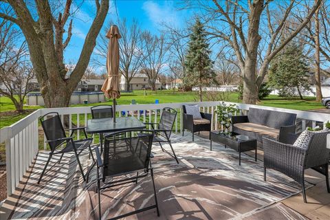 Tiny photo for 940 Orchard Court, Batavia, IL 60510 (MLS # 12614445)