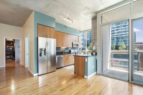 Tiny photo for 1720 S Michigan Avenue #308, Chicago, IL 60616 (MLS # 12498009)