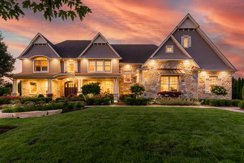 Tiny photo for 39W162 Long Meadow Lane, St. Charles, IL 60175 (MLS # 12422960)