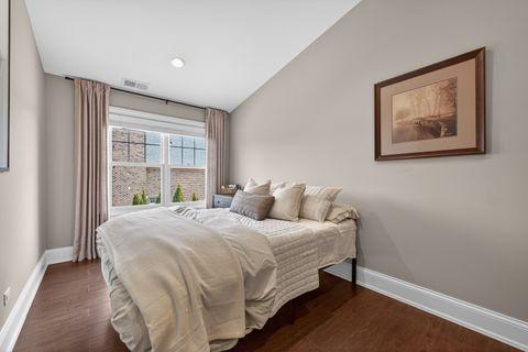 Tiny photo for 39W162 Long Meadow Lane, St. Charles, IL 60175 (MLS # 12422960)