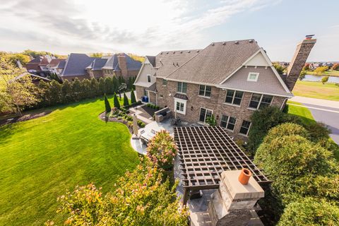 Tiny photo for 39W162 Long Meadow Lane, St. Charles, IL 60175 (MLS # 12422960)